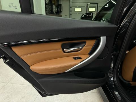 2016 BMW Serija 3 — sličica 15