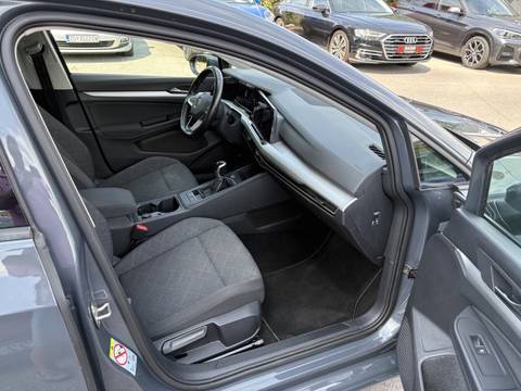 2021 Volkswagen Golf — sličica 3