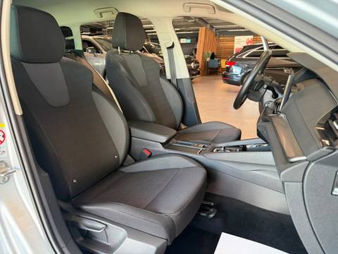 2022 Škoda Octavia Combi — sličica 23