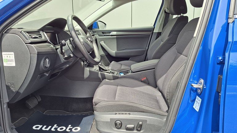 2021 Škoda Superb — fotografija 6