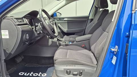 2021 Škoda Superb — sličica 6