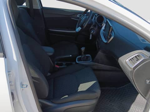 2024 Kia Ceed (cee'd) Sportswagon — sličica 13