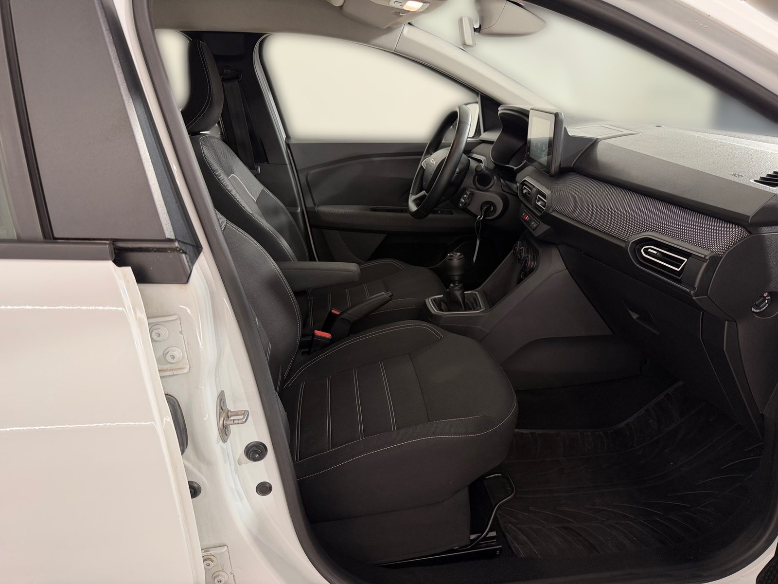 2023 Dacia Sandero — fotografija 23