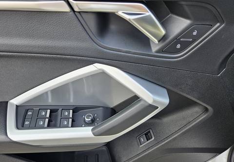 2025 Audi Q3 — sličica 21