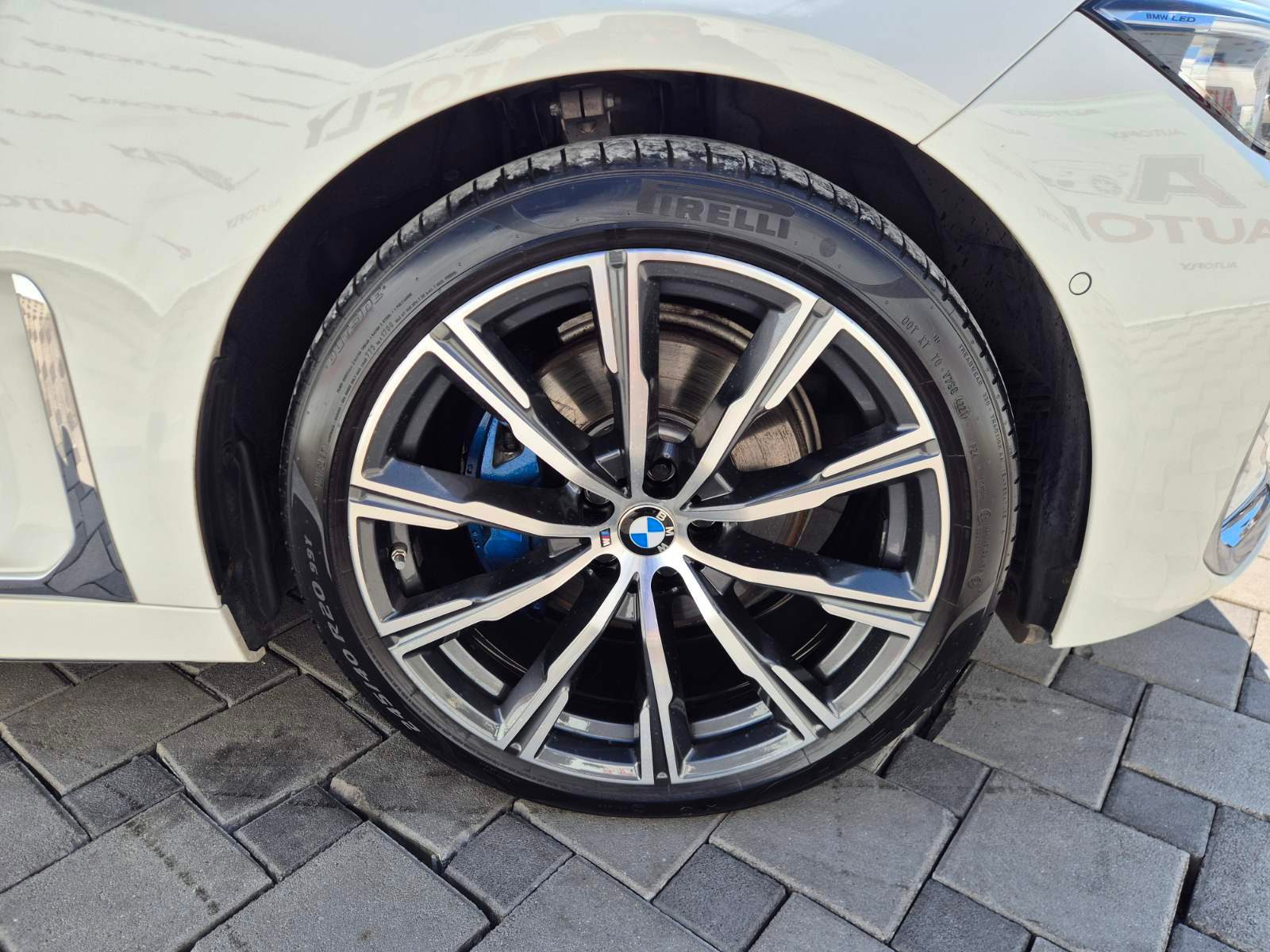 2019 BMW Serija 7 — fotografija 28