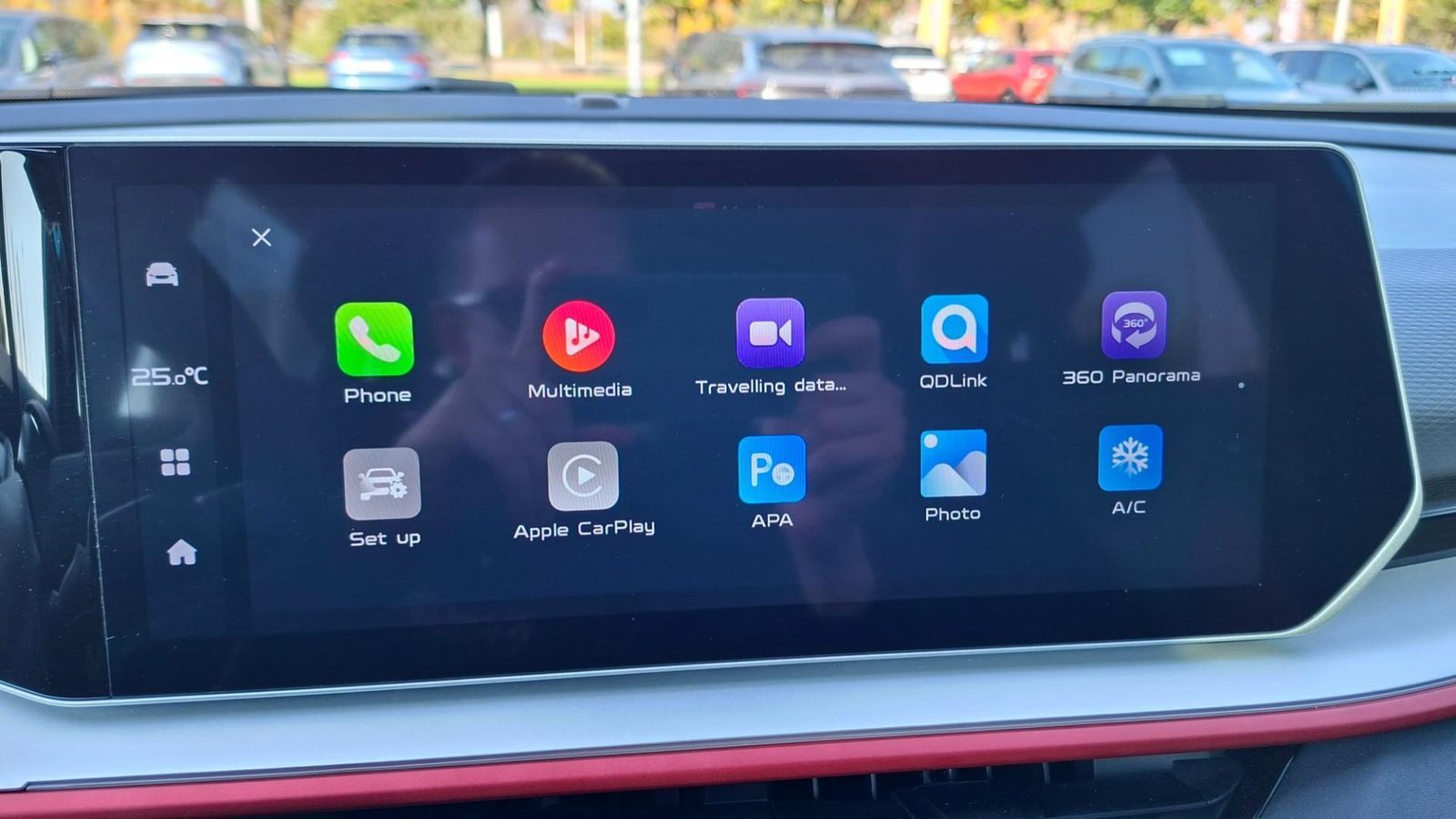 2025 Geely Coolray — fotografija 13