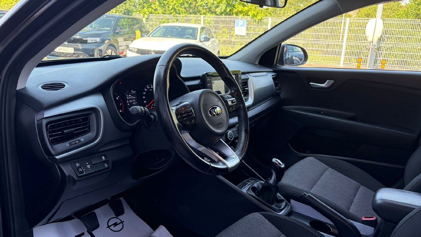 2020 Kia Stonic — fotografija 16