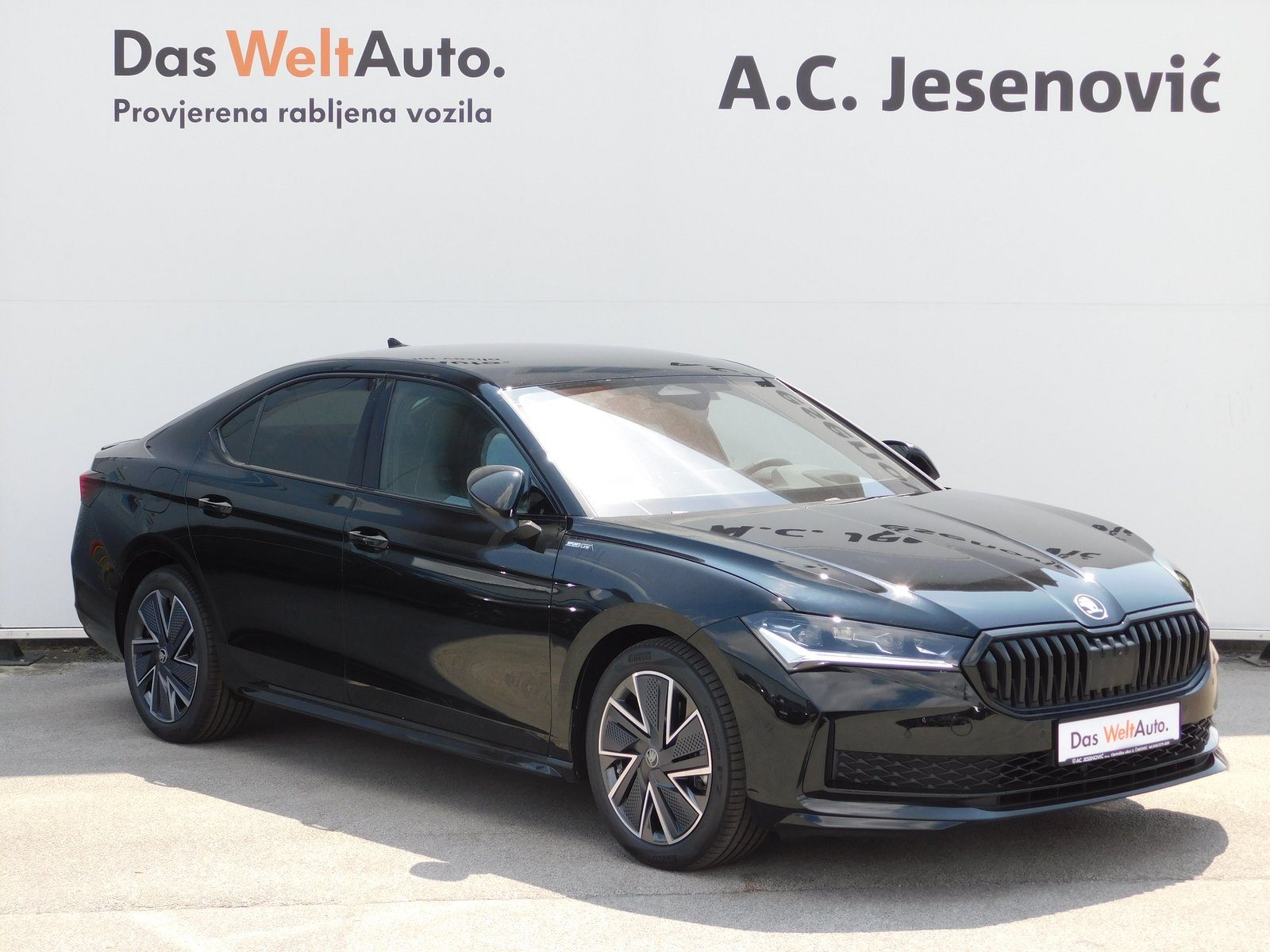 2025 Škoda Superb Sportline — fotografija 3