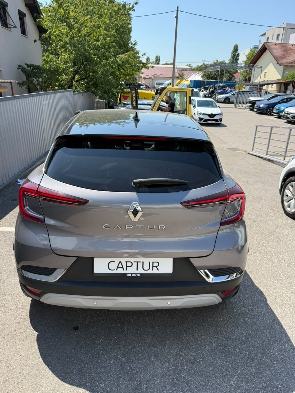 2024 Renault Captur — fotografija 6