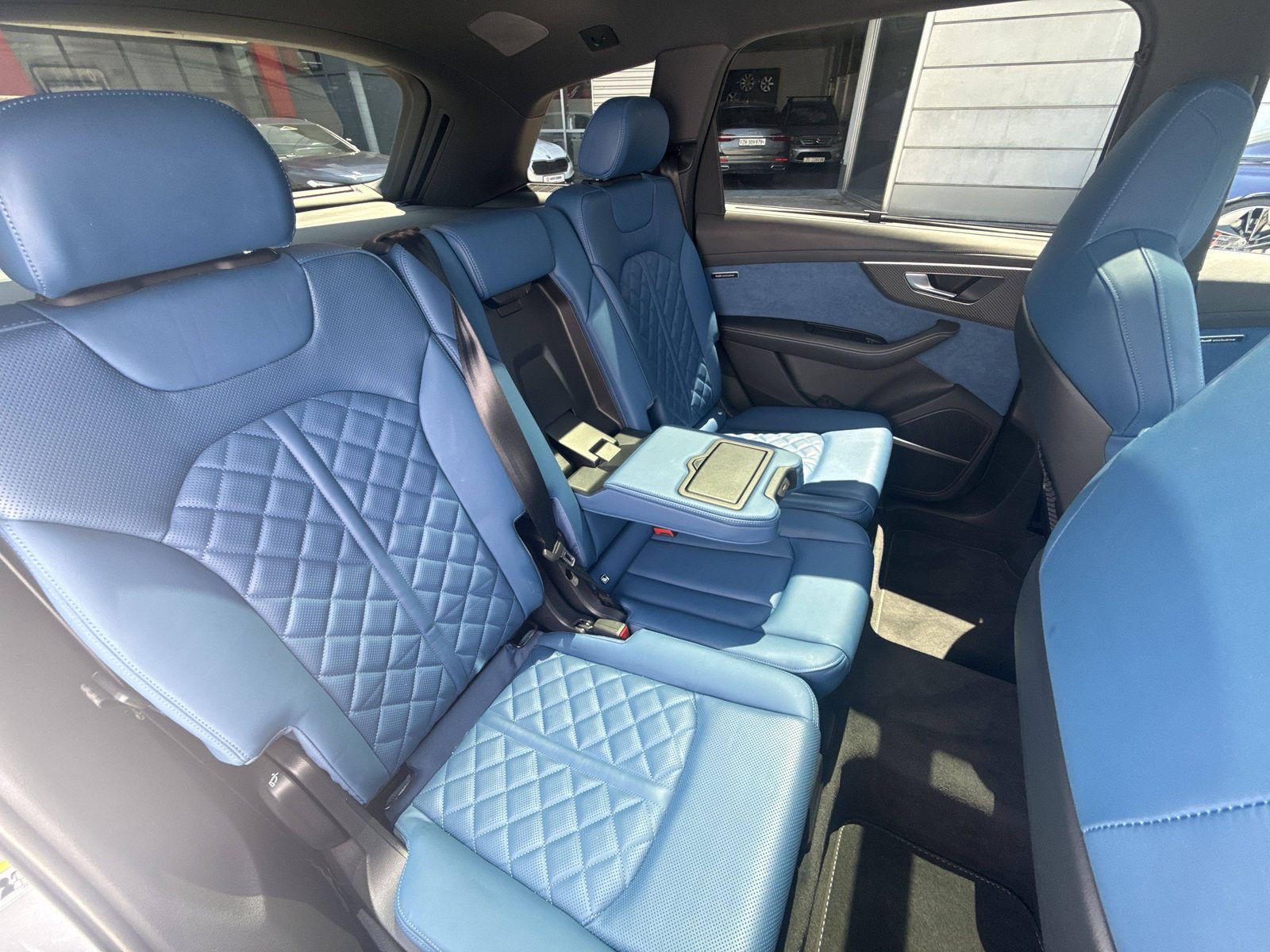 2025 Audi Q7 — fotografija 26