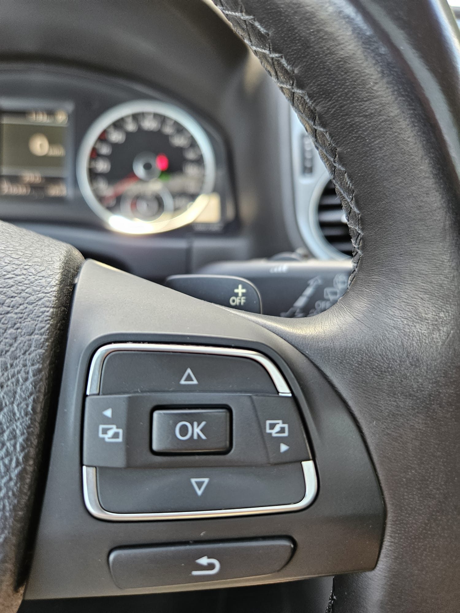 2012 Volkswagen Tiguan — fotografija 15