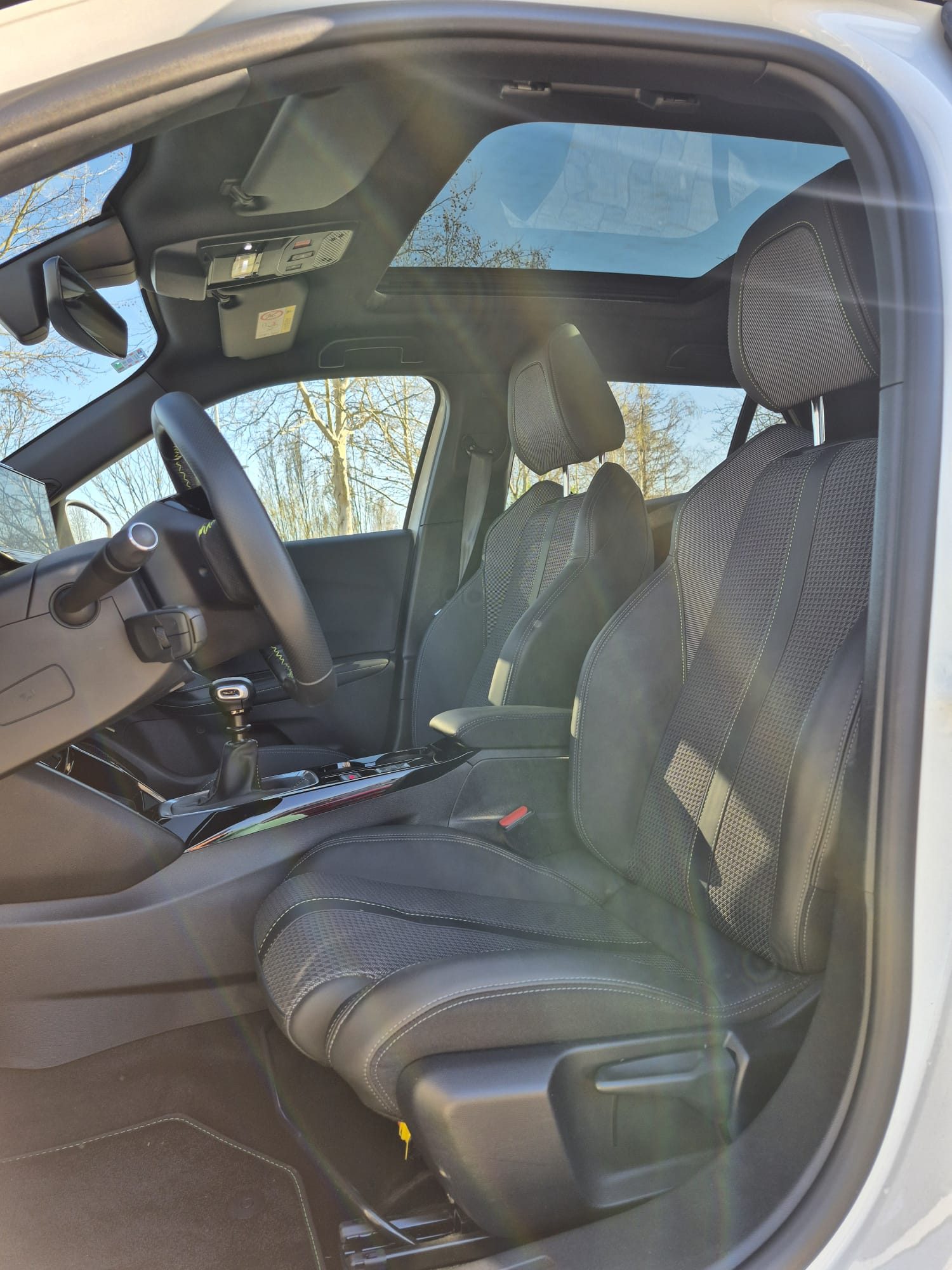 2023 Peugeot 2008 — fotografija 11