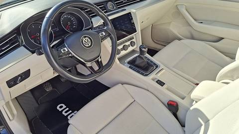 2019 Volkswagen Passat — sličica 5