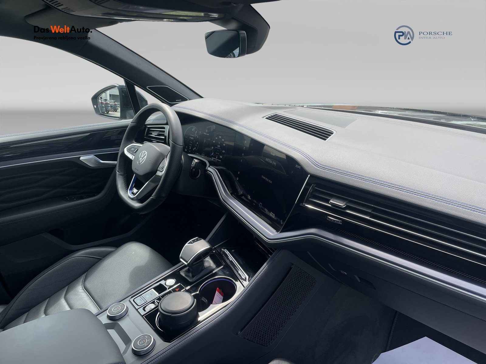 2026 Volkswagen Touareg — fotografija 13