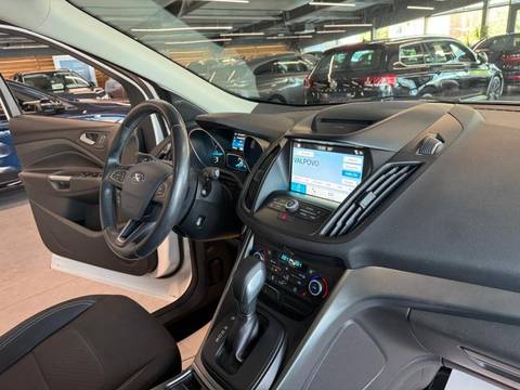 2018 Ford Kuga — sličica 22