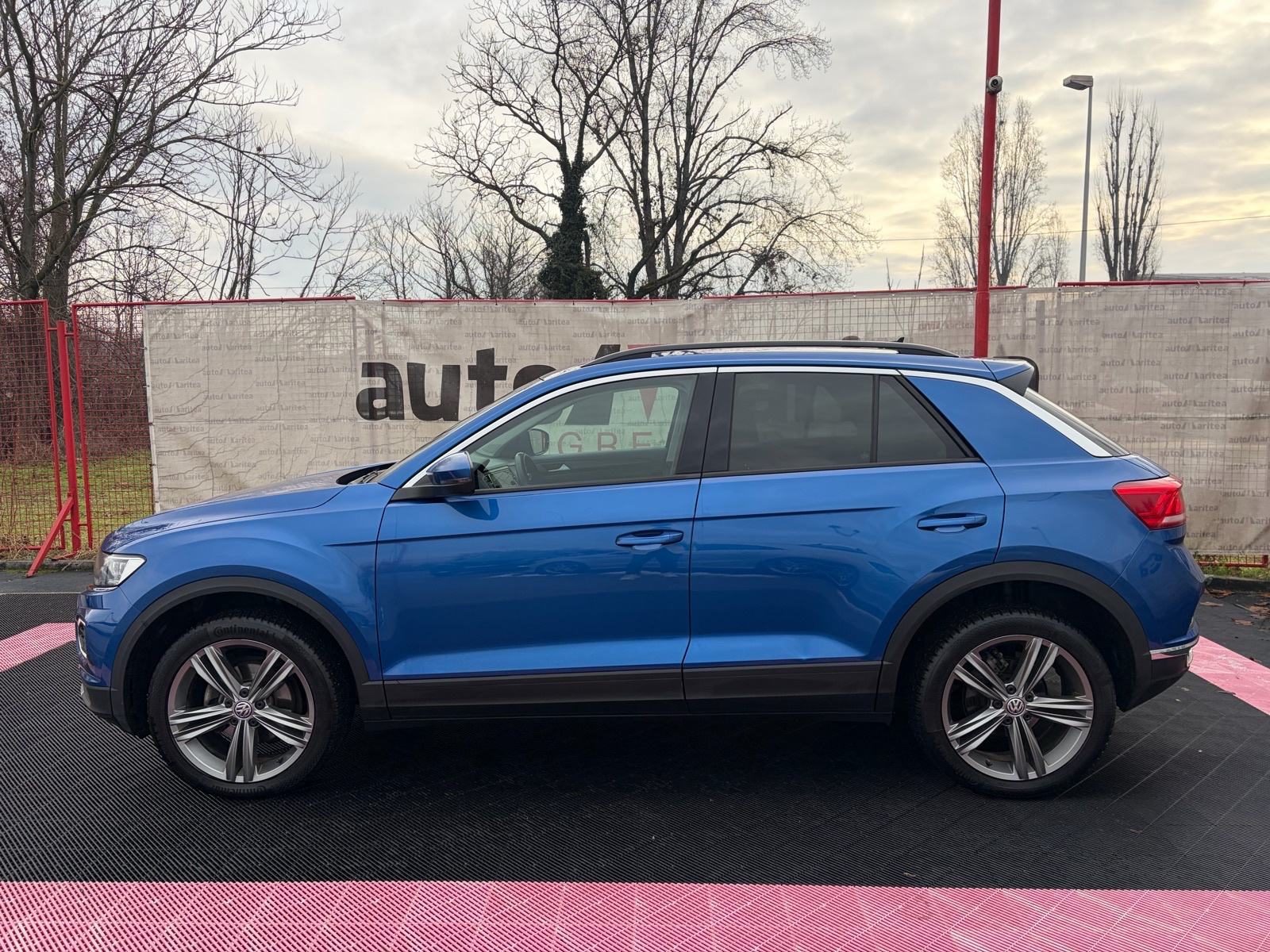 2018 Volkswagen T-Roc — fotografija 3