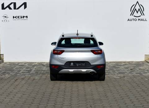 2021 Kia Stonic — sličica 3
