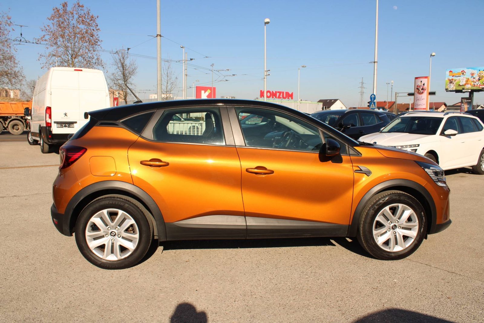 2022 Renault Captur — fotografija 4