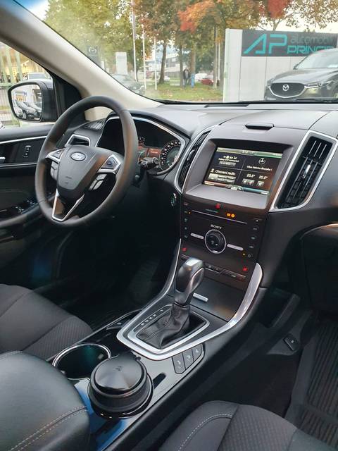 2016 Ford Edge — sličica 17