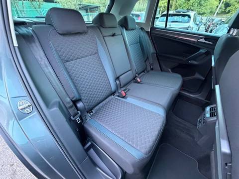 2020 Volkswagen Tiguan — sličica 7
