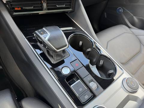 2023 Volkswagen Touareg R-Line — sličica 19