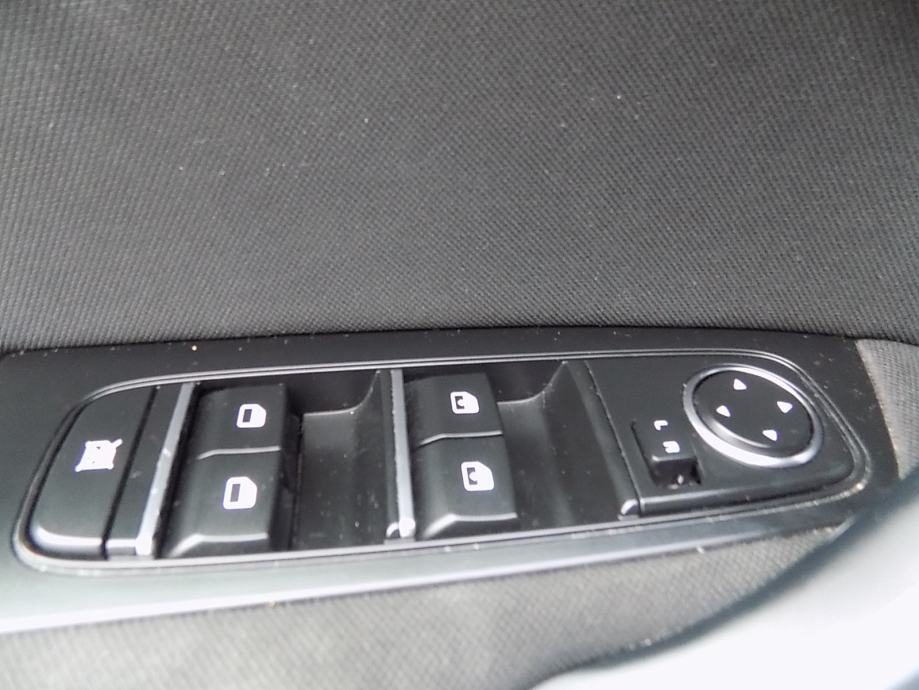 2019 Kia Ceed — fotografija 18