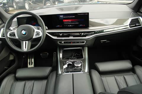 2024 BMW X5 — sličica 16