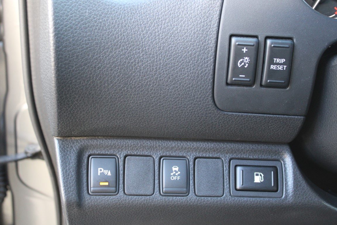 2016 Nissan Navara — fotografija 12
