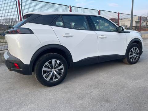 2021 Peugeot 2008 — sličica 2