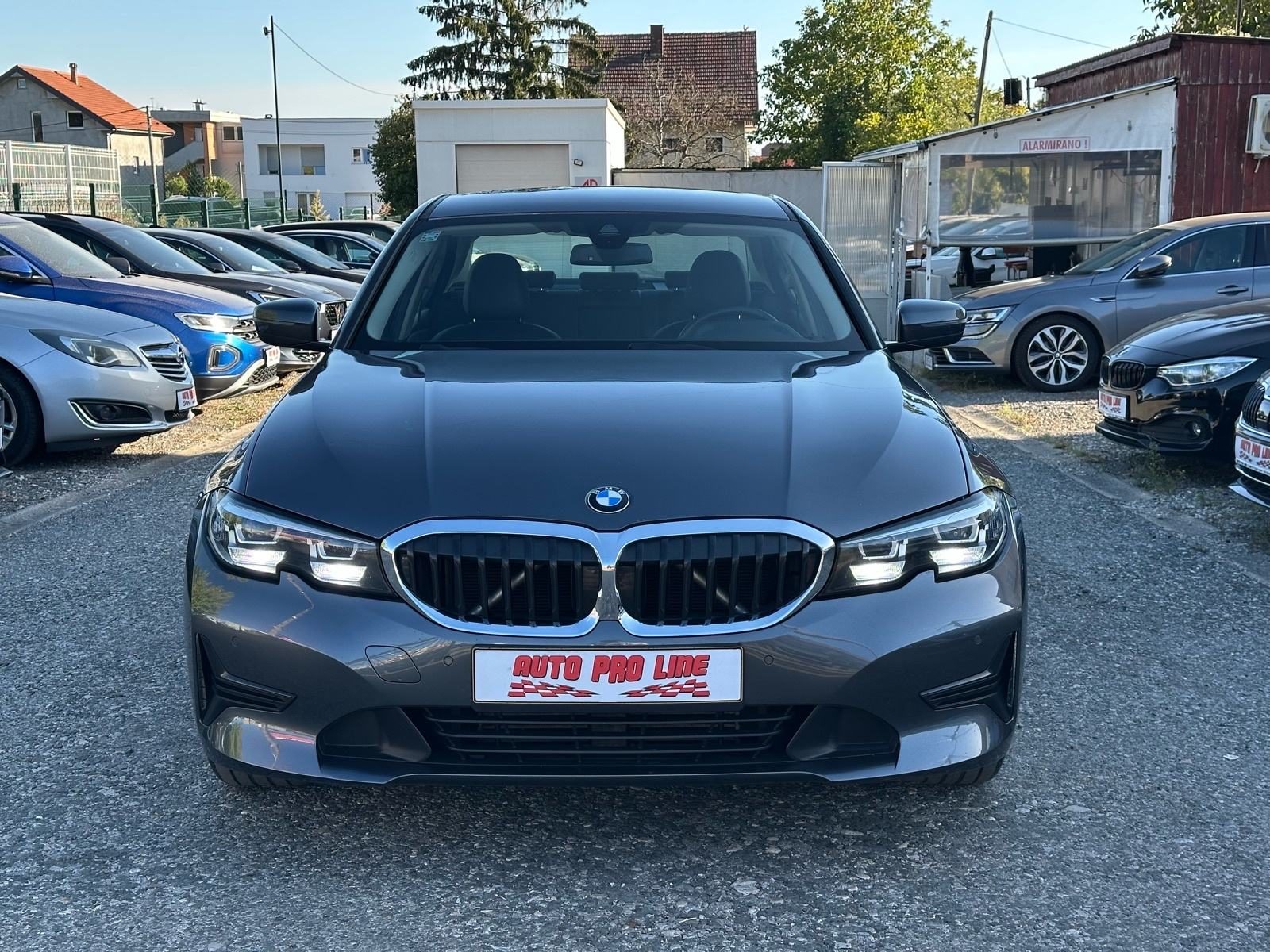 2020 BMW Serija 3 — fotografija 3