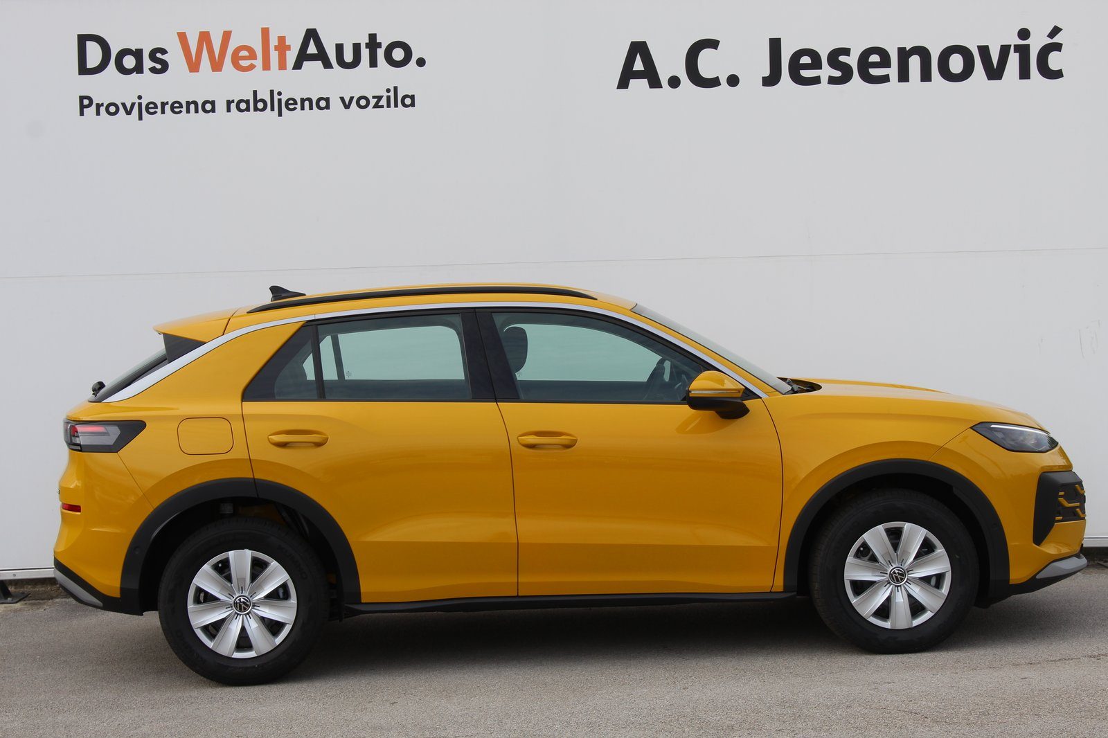 2026 Volkswagen T-Roc — fotografija 4