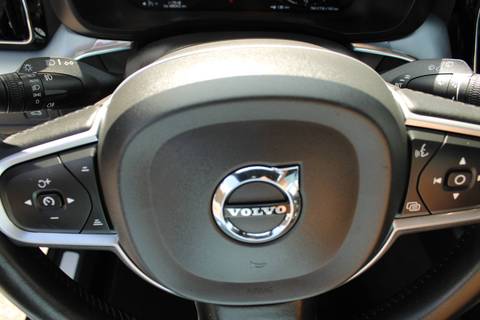 2019 Volvo XC60 — sličica 16
