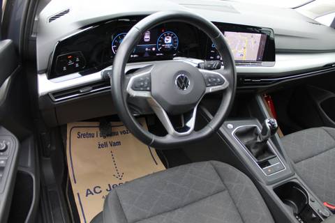 2022 Volkswagen Golf — sličica 8