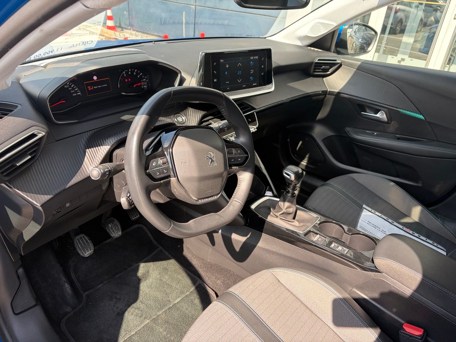 2021 Peugeot 208 — fotografija 9