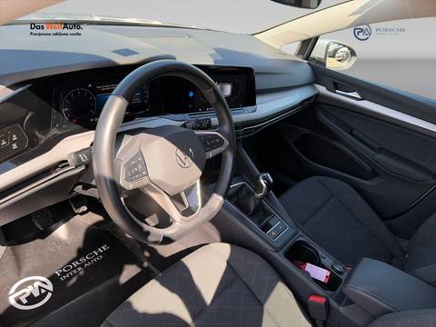 2023 Volkswagen Golf — sličica 11