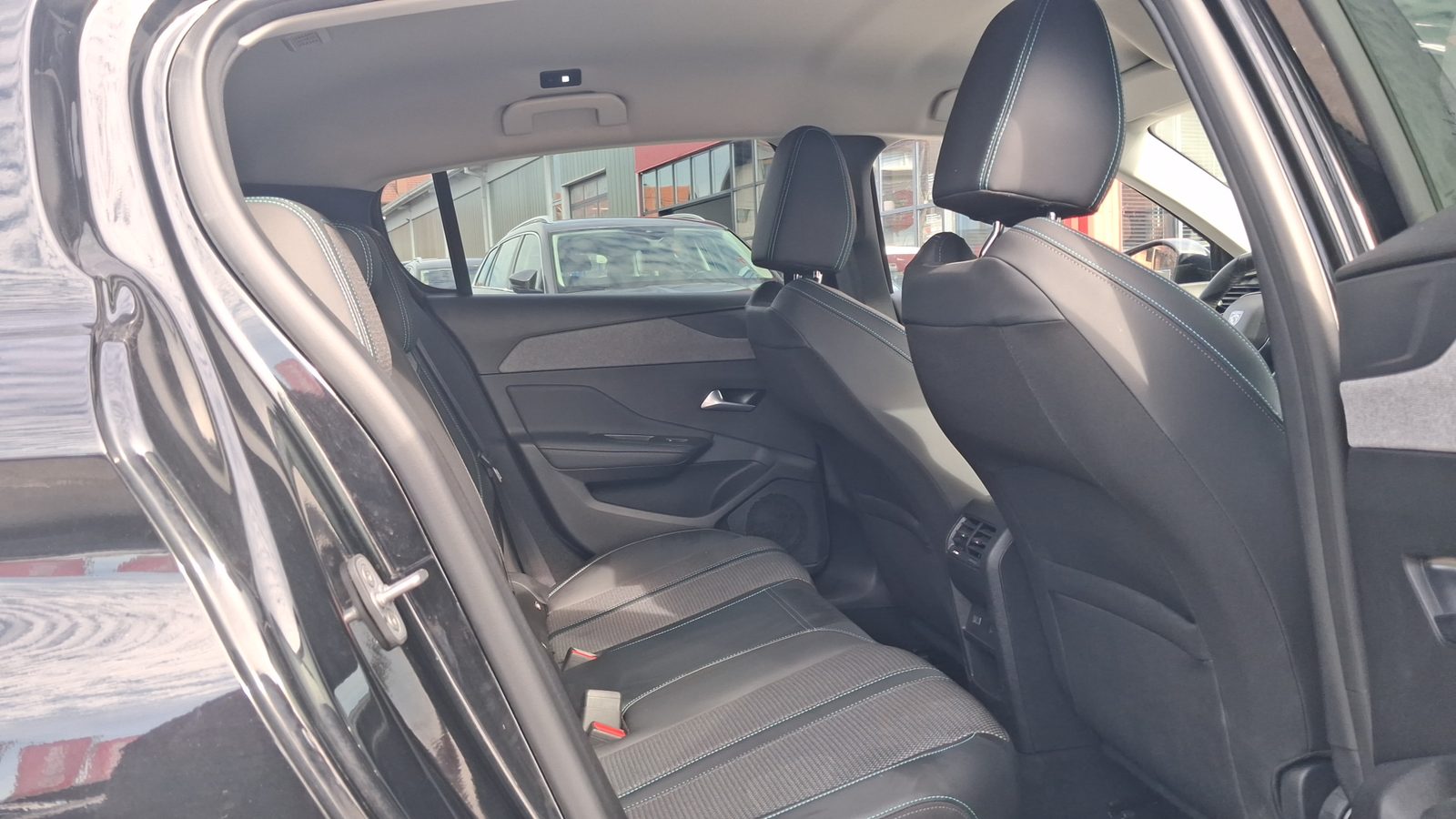 2024 Peugeot 308 — fotografija 10