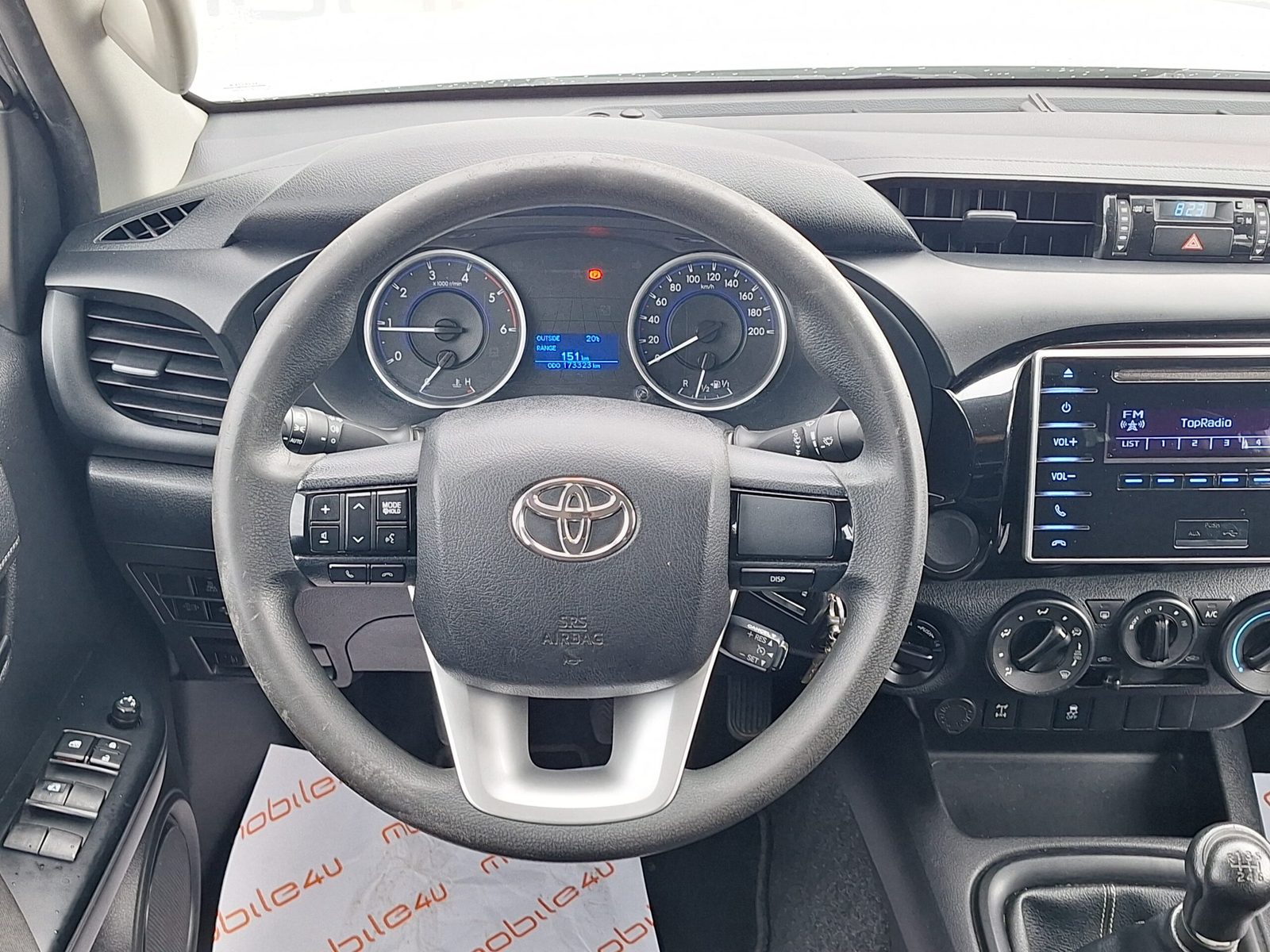 2019 Toyota Hilux — fotografija 7