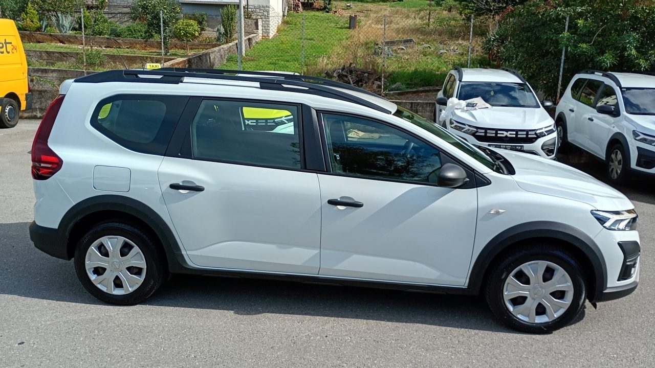 2023 Dacia Jogger — fotografija 13