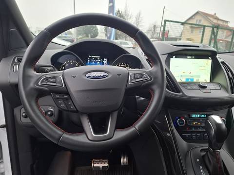 2018 Ford Kuga — sličica 10