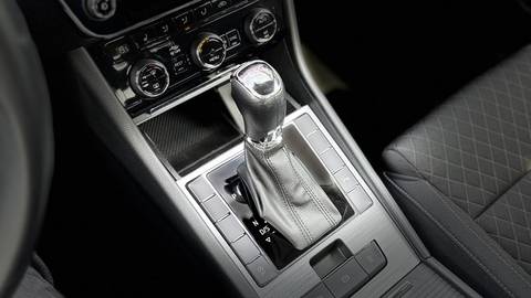 2022 Škoda Superb — sličica 10