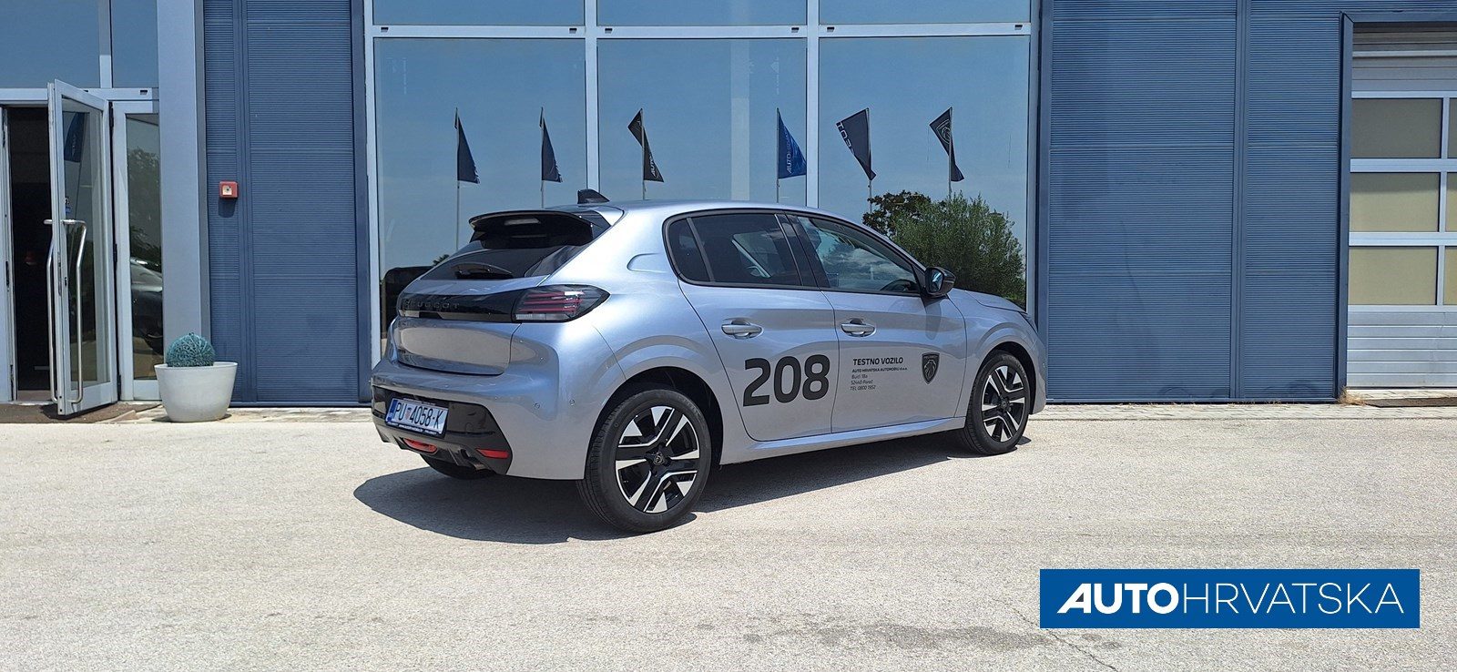 2024 Peugeot 208 — fotografija 4