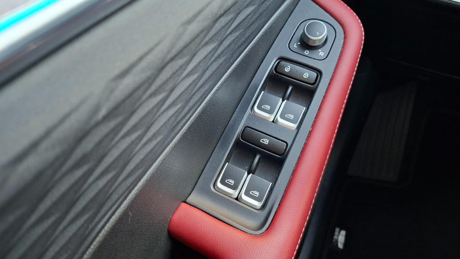2024 Geely Coolray — fotografija 17