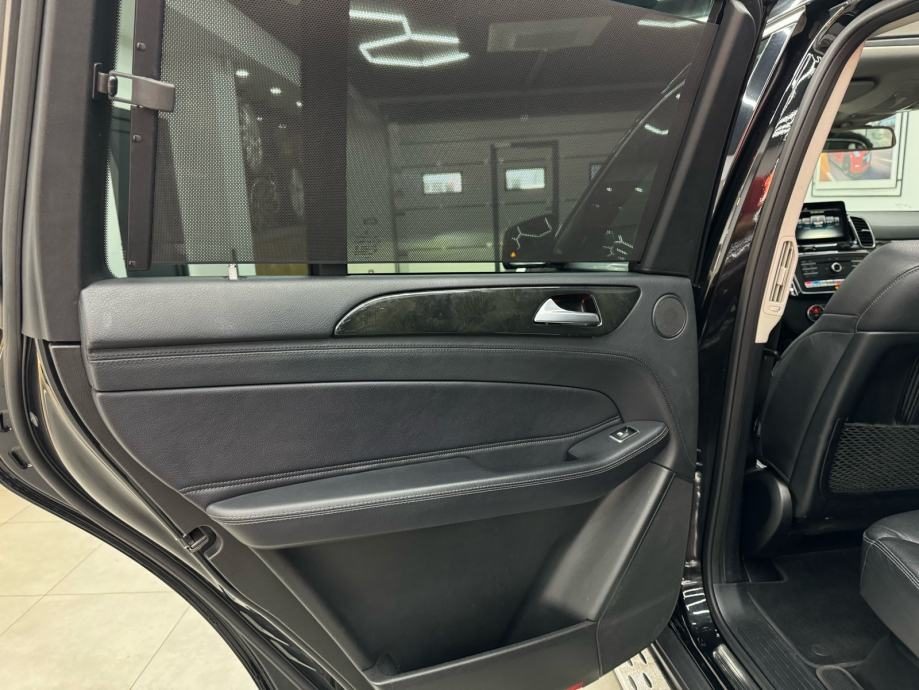 2016 Mercedes-Benz GLS — fotografija 14