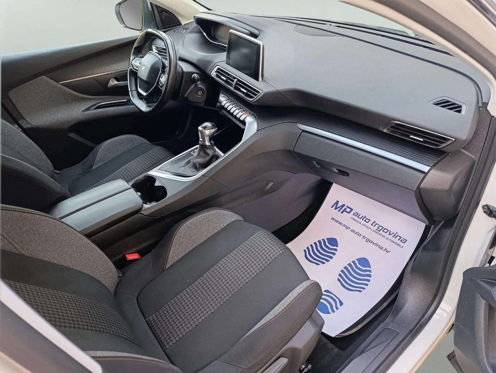 2019 Peugeot 5008 — fotografija 20
