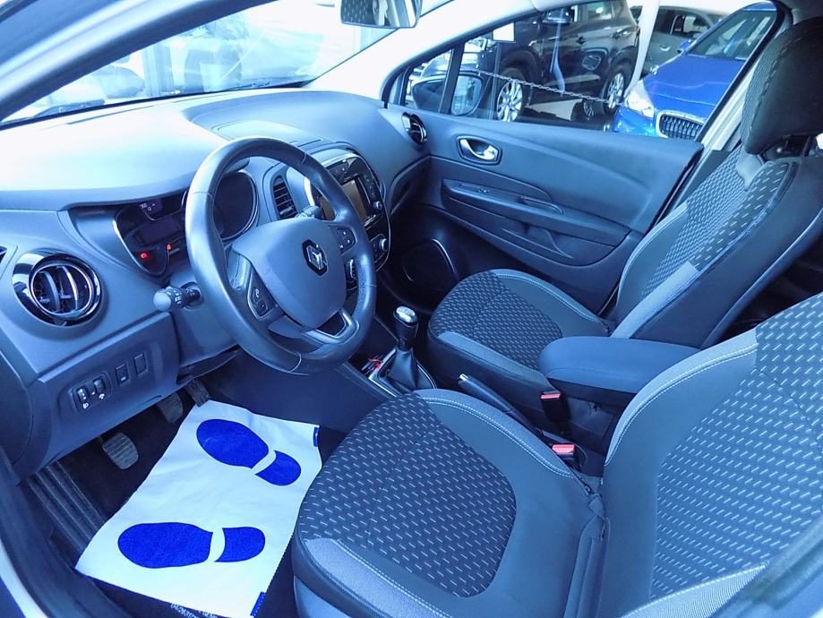 2019 Renault Captur — fotografija 12