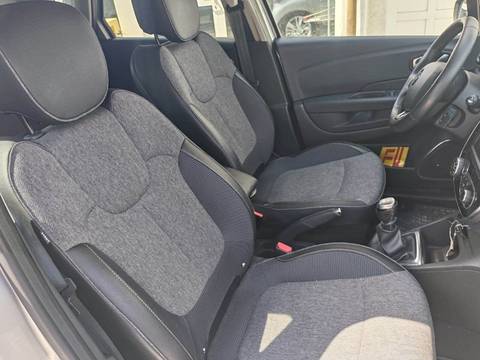 2019 Renault Captur — sličica 12