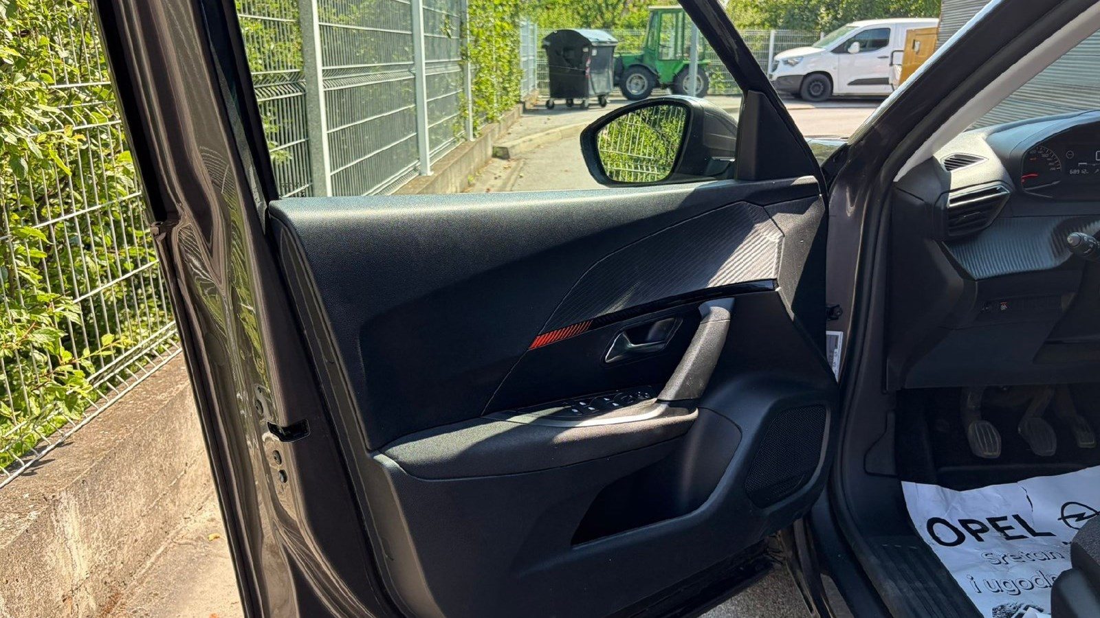 2022 Peugeot 2008 — fotografija 13