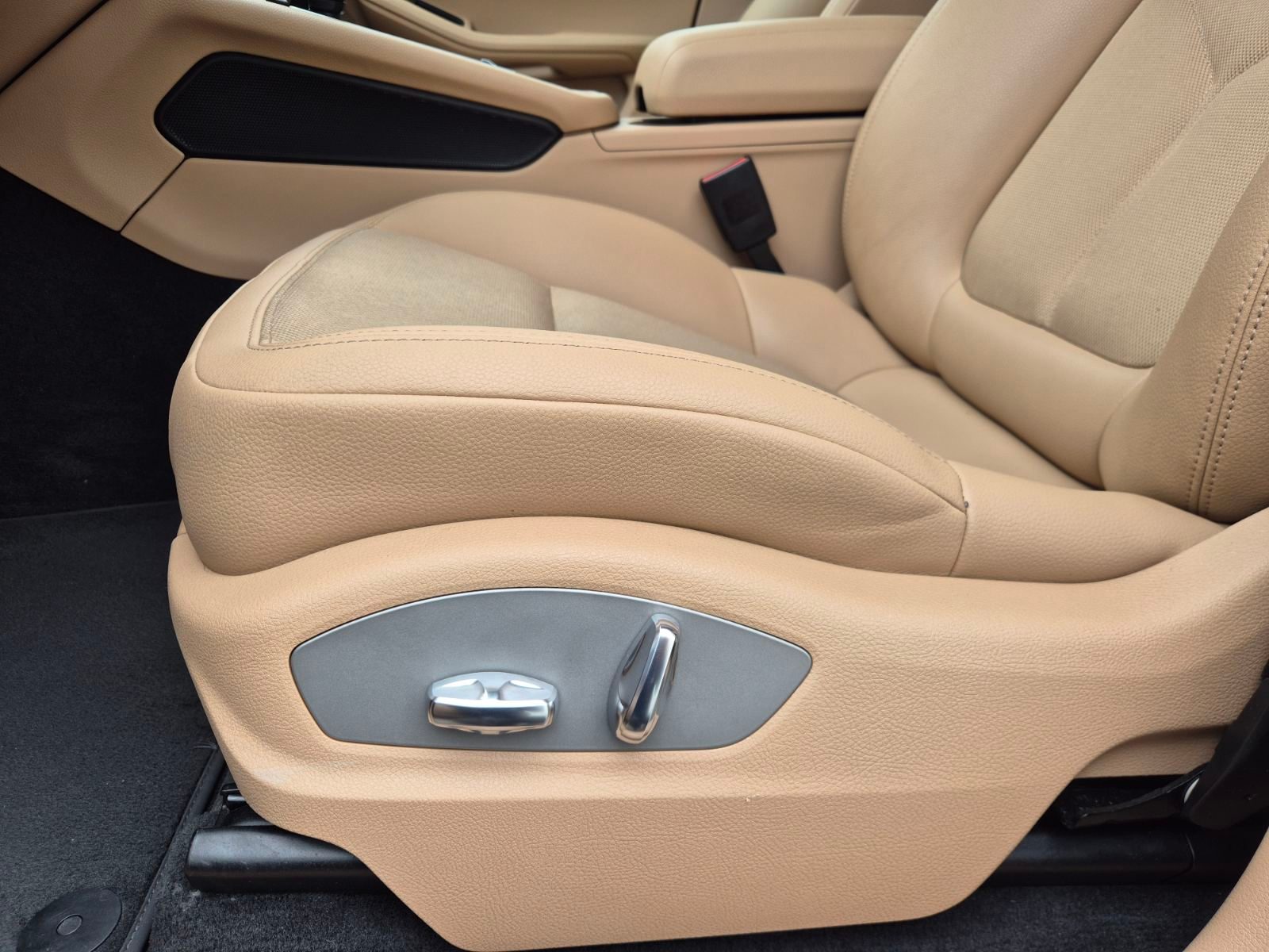 2022 Porsche Macan — fotografija 19