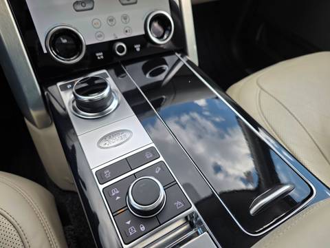 2019 Land Rover Range Rover — sličica 20