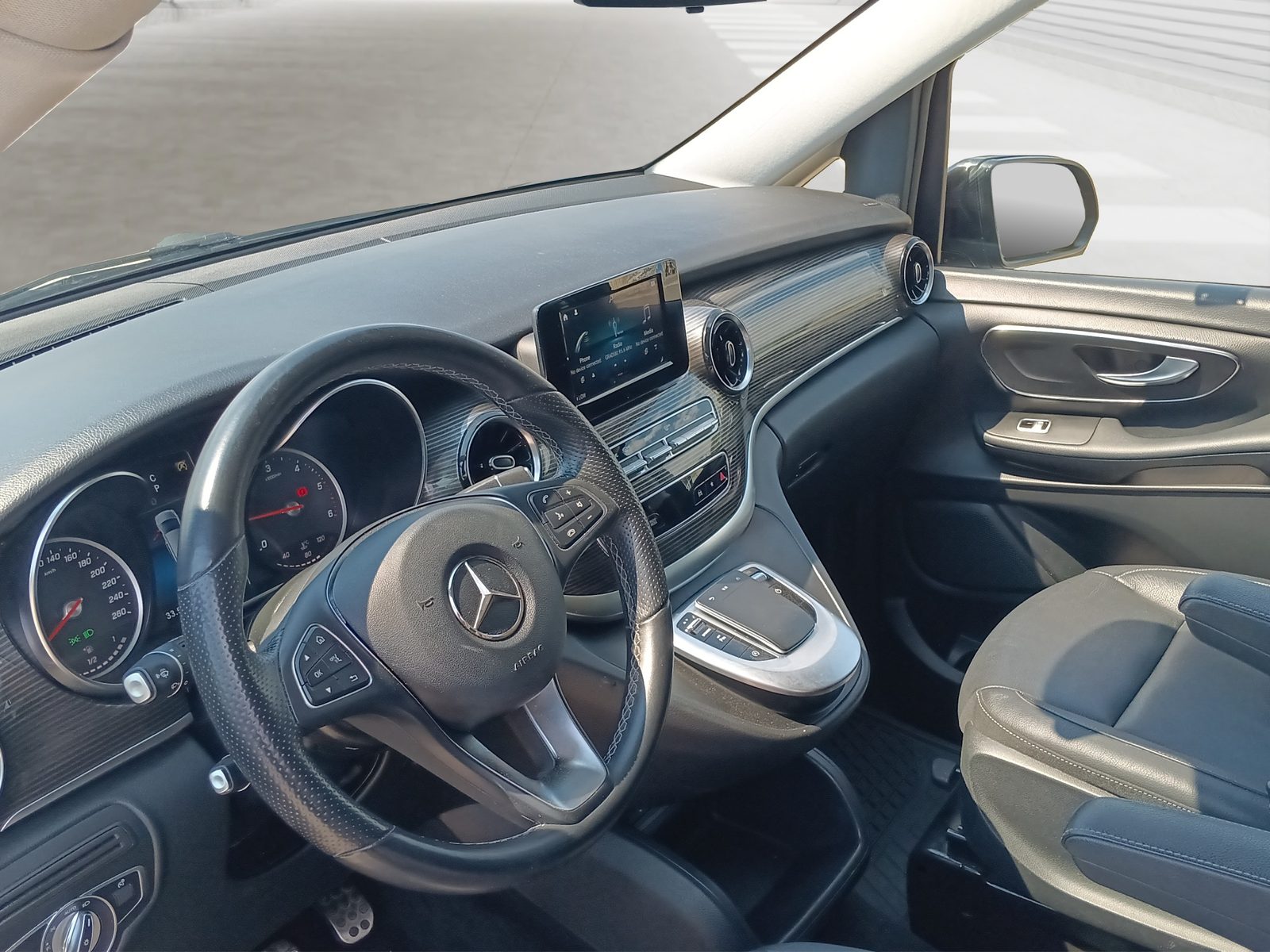 2023 Mercedes-Benz V-klasa — fotografija 10